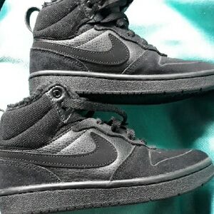 Nike Charcoal Black High-Top Sneakers Boys 13.5C